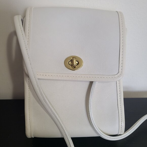 Vintage Coach Scooter White Leather Crossbody 9893 - Picture 3 of 9